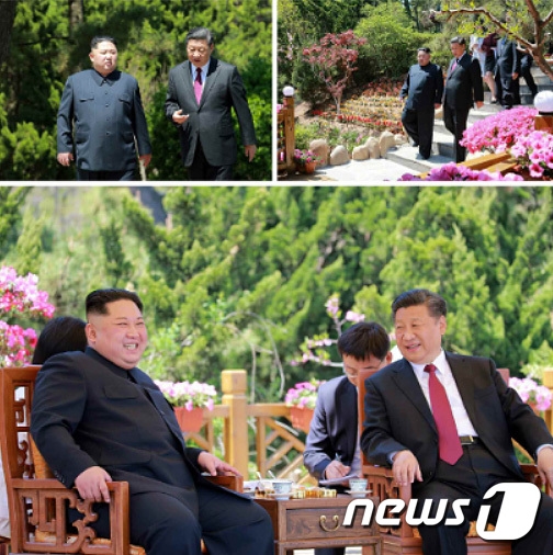 지난달 7~8일 김정은 북한 국무위원장이 중국 다롄을 방문해 시진핑 중국 국가주석과 회동을 가졌다. 북한 노동신문의 9일 보도 사진. /사진=뉴스1