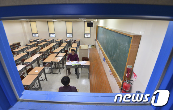 한 학원에서 수험생이 대입 모의면접구술고사를 진행하고 있다. /뉴스1 © News1 신웅수 기자