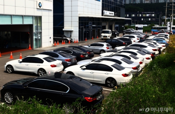 [사진]점검 기다리는 BMW 차량들