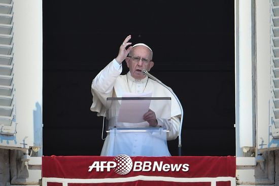프란치스코 교황이 지난 19일 바티칸에서 연설하고 있다./AFPBBNews=뉴스1