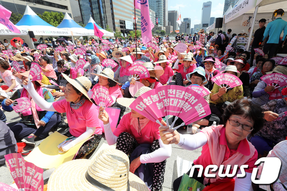 [사진]전국여성농민대회 '여성농민 전담부서 설치하라'