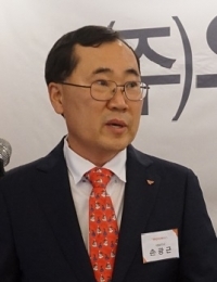 손광근 우진아이엔에스 대표.