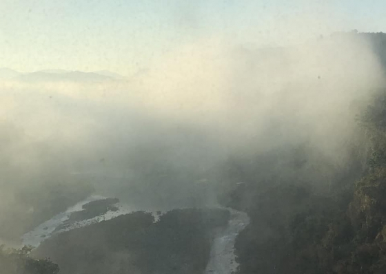 높은 곳에서 바라본 한탄강의 아침.