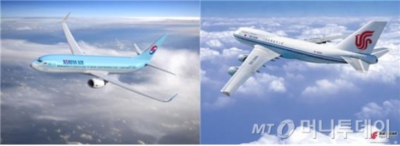 한·중항공 실무회의가 다음달 말 중국 베이징에서 2년여만에 재개된다. 사진은 각각 한국과 중국을 대표하는 대한항공(왼쪽)과 에어차이나(오른쪽) 항공기./사진=각 사