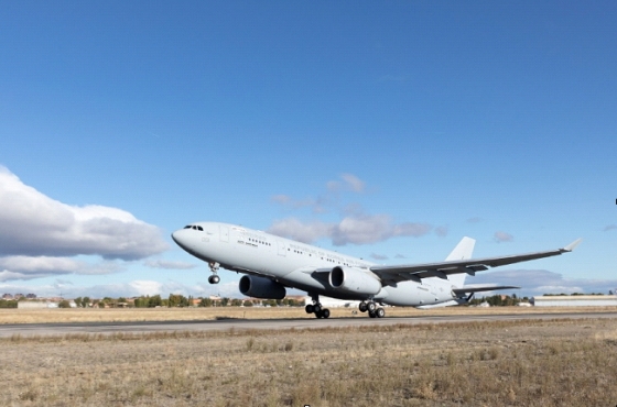 대한민국 공군 최초의 공중급유기인 에어버스사의 'A330 다목적 공중급유기(MRTT)'가 12일 공군 김해기지에 도착했다.  MRTT는 스페인 헤타페 에어버스 공중급유기 제조공장을 출발해 캐나다 밴쿠버를 경유한 뒤 이날 대한민국에 도착했다. / 사진제공 = 에어버스
