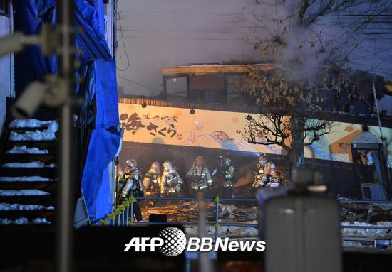 일본 북부 홋카이도 삿포로의 술집 '바다 사쿠라(Umi Sakura)'에서 대형 폭발사고가 발생했다. /AFPBBNews=뉴스1