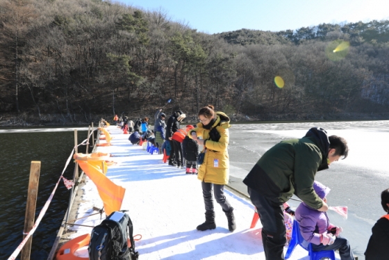 안성빙어축제 모습/사진제공=한국관광공사