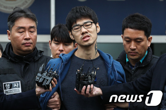 PC방 아르바이트생을 살해한 혐의로 구속 기소된 피의자 김성수씨(29). /뉴스1 DB © News1 성동훈 기자