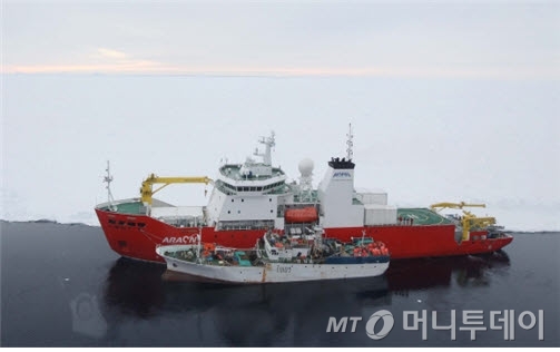 2011년 아라온호의 러시아 선박 구조 모습 /사진제공=해양수산부