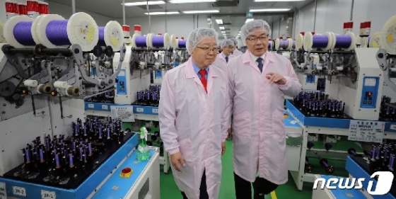 [사진] 이재갑 장관 '충북지역 바이오산업 일자리 행보'