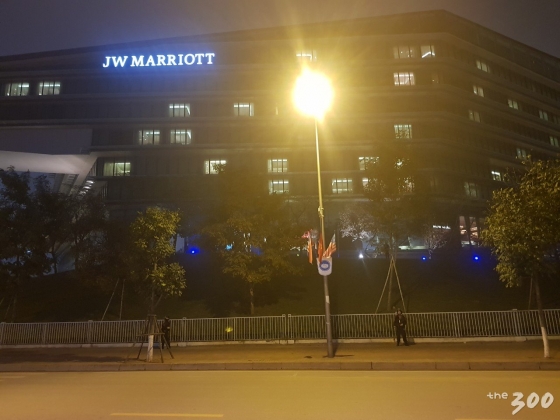 베트남 하노이 JW메리어트 호텔 인근에 배치된 저격수/사진=김평화 기자