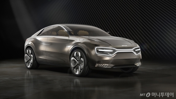  2019 제네바 모터쇼에서 세계 최초로 공개된 차세대 크로스오버 EV 콘셉트카 ‘Imagine by KIA’의 모습. /사진제공=기아자동차
