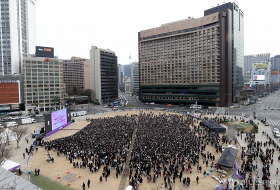 [사진]서울광장에 모인 방탄소년단 팬들