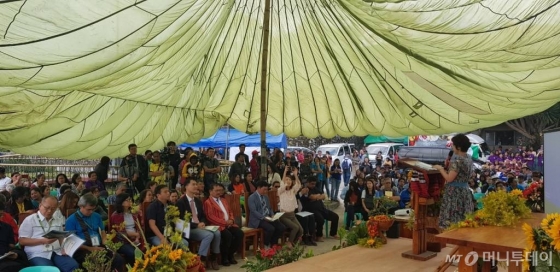 지난 8일 필리핀 바기오시 식물산업국에서 한국,필리핀 양국 관계자 400여명이 참석한 가운데 한국형스마트팜인 '필리핀 토마토 시설팜' 개막식이 열렸다./사진=EPIS