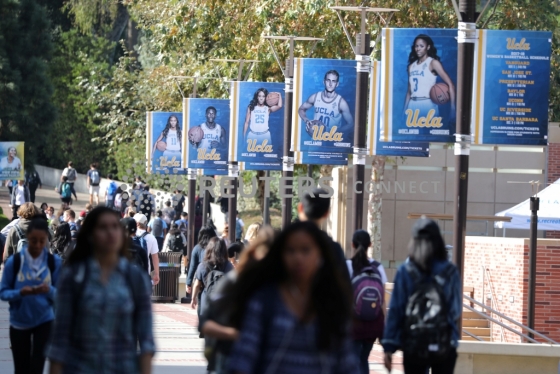 미서부에 위치한 UCLA 대학에서는 학생들이 직접 돈을 모금해 캠퍼스내 배고픈 학생들을 돕고 있다. /사진=로이터