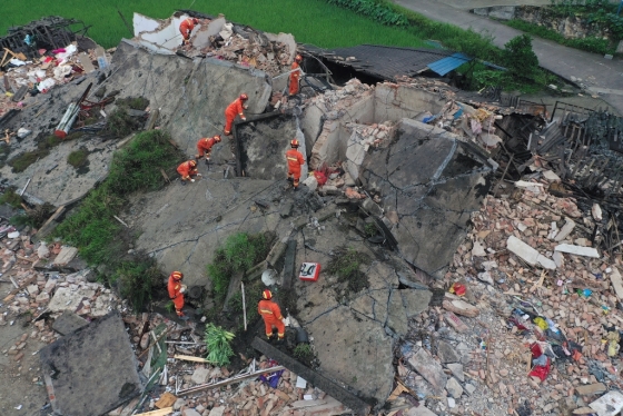 중국 쓰촨성 이빈시 창닝현에서 규모 6.0의 지진이 발생해 주택이 무너졌다. 사망자 대부분은 주택 붕괴로 인해 발생한 것으로 전해졌다. /사진=로이터