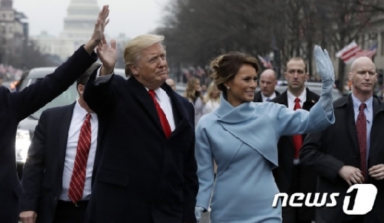 취임식 당시 멜리니아 여사의 모습. © AFP=뉴스1