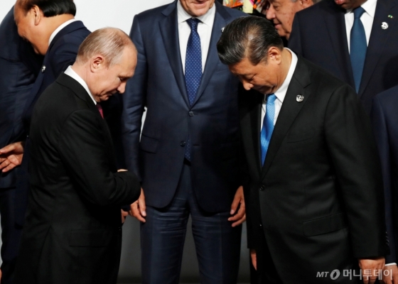블라디미르 푸틴 러시아 대통령(왼쪽)과 시진핑 중국 국가주석./사진=AFP.