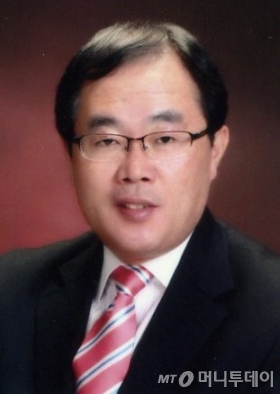 김상용 한국폴리텍대 교수(반도체시스템)