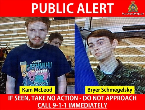23일(현지시간) 캐나다왕립기마경찰(RCMP)이 3명의 살인사건 용의자로 지목한 캠 맥크러드(19·왼쪽)과 브라이어 슈메겔스키(18). /사진=RCMP 트위터