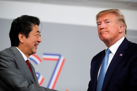 아베 신조 일본 총리(왼쪽)와 도널드 트럼프 미 대통령. /사진=로이터.