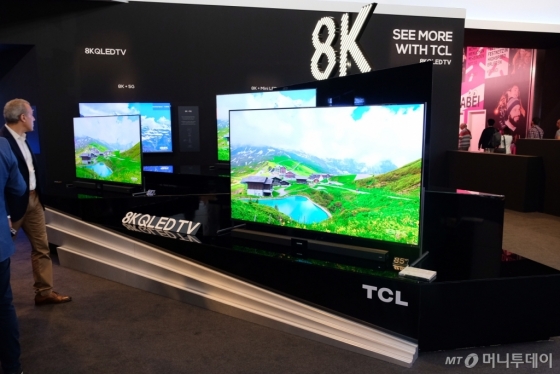 TCL이 IFA 2019에 선보인 8K QLED TV. /사진=박소연 기자
