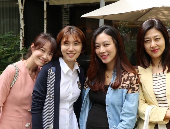 왼쪽부터 문지애, 나경원, 서현진, 박소현/사진=김경화 인스타그램 캡처