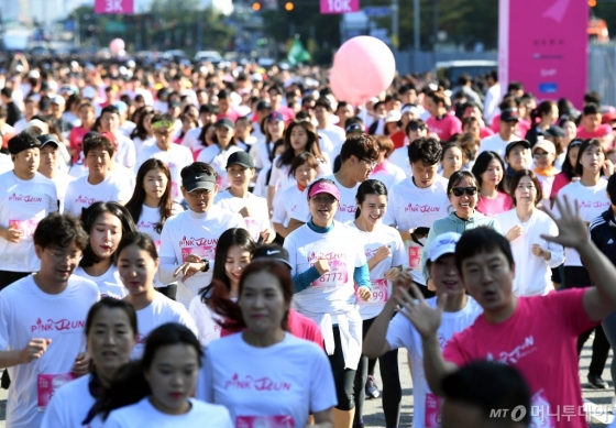 [사진]아모레퍼시픽 '2019 핑크런 마라톤'