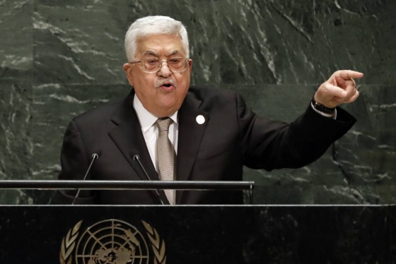 【유엔본부= AP/뉴시스】 26일(현지시간) 열린 제 74차 유엔총회에서 연설하는 마무드 아바스 팔레스타인 자치정부 수반. 그는 미국의 중동정책 탓에 2개국해법과 중동 평화의 희망이 사라지고 있다고 비난했다. 2019.09.27