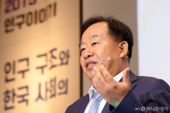손주은 메가스터디 회장이 22일 서울 종로구 포시즌스 호텔에서 열린 머니투데이 주최 '2019 인구이야기 팝콘(PopCon)'에서 '교육의 미래'에 대해 주제발표를 하고 있다./사진=이기범 기자