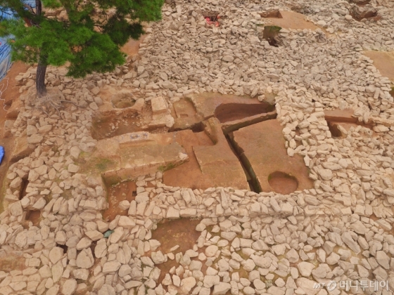 석촌동고분군서 화장된 유골 첫 발굴… 백제장례문화 연구 새 전기
