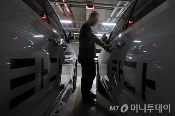 서울 시내 주차장에 '타다' 차량이 주차돼 있다. /사진=임성균 기자.