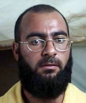 2004년 이라크 부카 교도소에 수용됐을 당시 알 바그다디의 머그샷. /사진=위키피디아