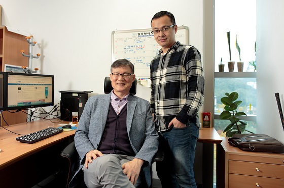 (좌측) 백종범 교수 (우측) 가오펑 한 연구원/사진=UNIST