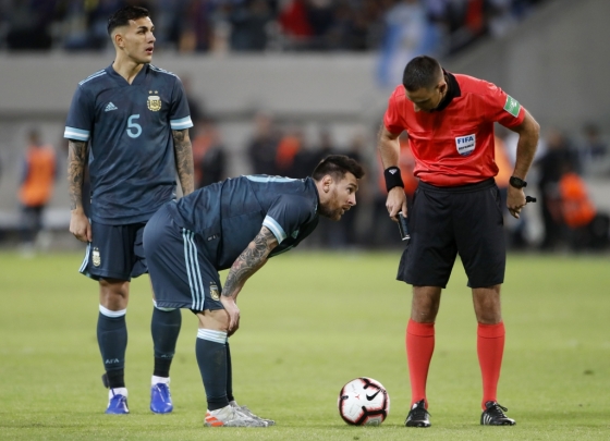아르헨티나는 메시의 1골1도움에 힘입어 우루과이와 무승부를 기록했다. /사진=AFP