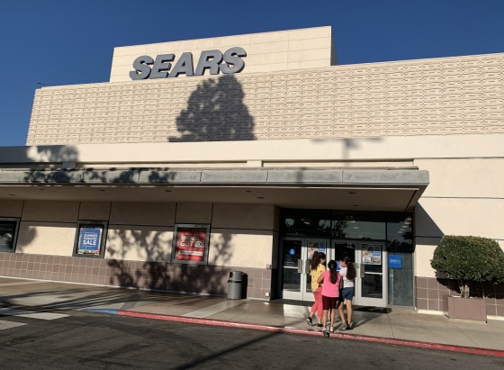 지난해 10월 125년 역사를 지닌 미국 백화점 체인 시어스(Sears)가 파산보호를 신청했다. /사진=AFP