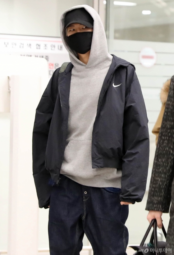 [사진]방탄소년단 '피곤한 입국'