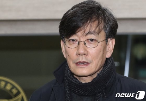 프리랜서 기자 김모씨(49) 폭행하고 협박했다는 의혹을 받는 손석희 JTBC 대표. 2019.2.17/뉴스1