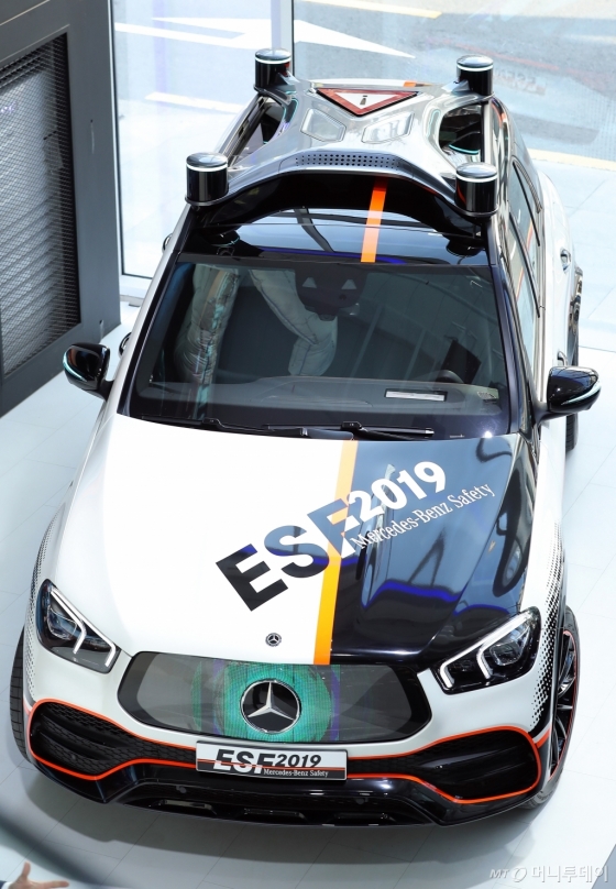 [사진]벤츠의 자율주행 안전실험 차량 'ESF 2019'