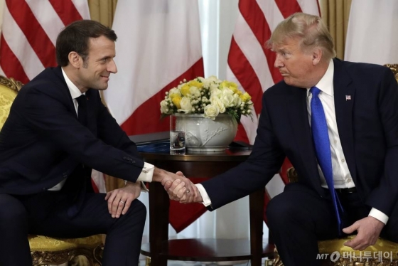 도널드 트럼프(오른쪽) 미국 대통령과 에마뉘엘 마크롱 프랑스 대통령/ 사진=뉴시스