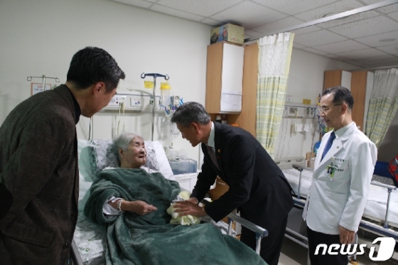 [사진] 박삼득 국가보훈처장, 중앙보훈병원 방문