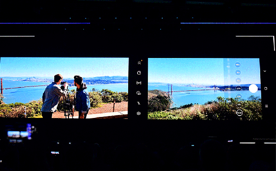 지난 11일 '갤럭시 언팩' 행사에서 영화 제작자 콜린 로젠블럼과 사미르 초드리가 갤럭시 S20 울트라의 스페이스 줌 기능을 소개했다. 사진 출처=삼성전자 뉴스룸.