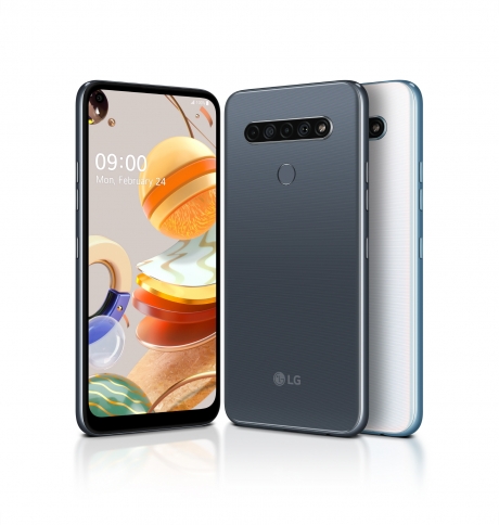 LG전자 실속형 스마트폰 LG K61. 6.5인치 펀치 홀 디스플레이가 적용됐다. /사진=LG전자