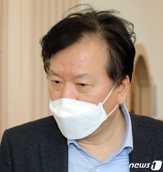 [사진] 마스크 쓴 정호영 경북대병원장
