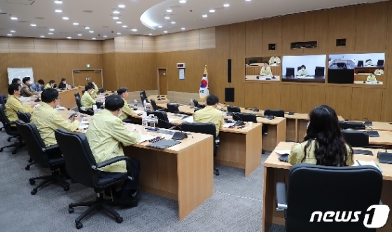 [사진] 제21대 국회의원선거 투·개표소 안전 유관기관 영상회의