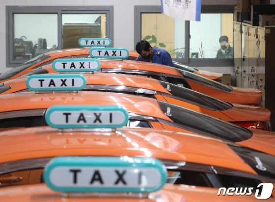 [사진] 택시업계 '한숨'