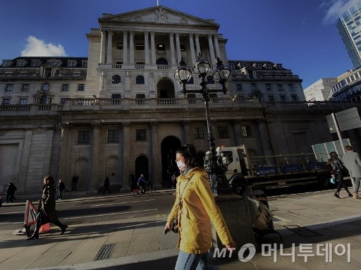 영국 영란은행 앞/사진=AFP