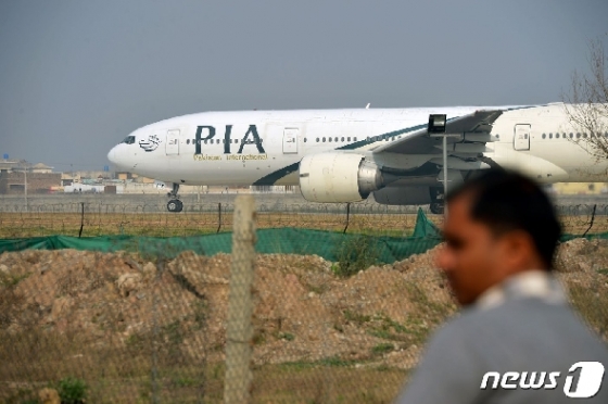 파키스탄국제항공(PIA) 여객기 <자료 사진> © AFP=뉴스1
