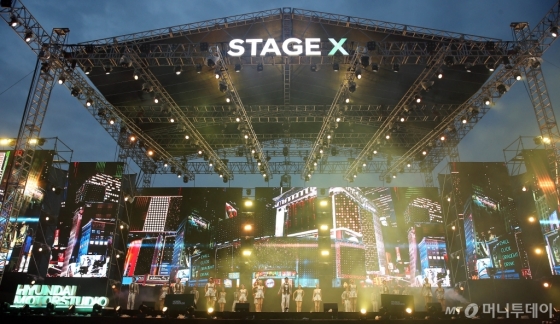  ͽƩ Stage X ̺  ܼƮ  /=