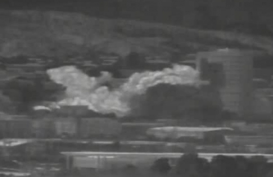 북한이 개성공단 내 남북공동연락사무소 청사를 16일 오후 2시 49분경 폭파했다. 사진은 우리군 장비로 촬영된 폭파 당시 영상 캡쳐. /사진=뉴스1